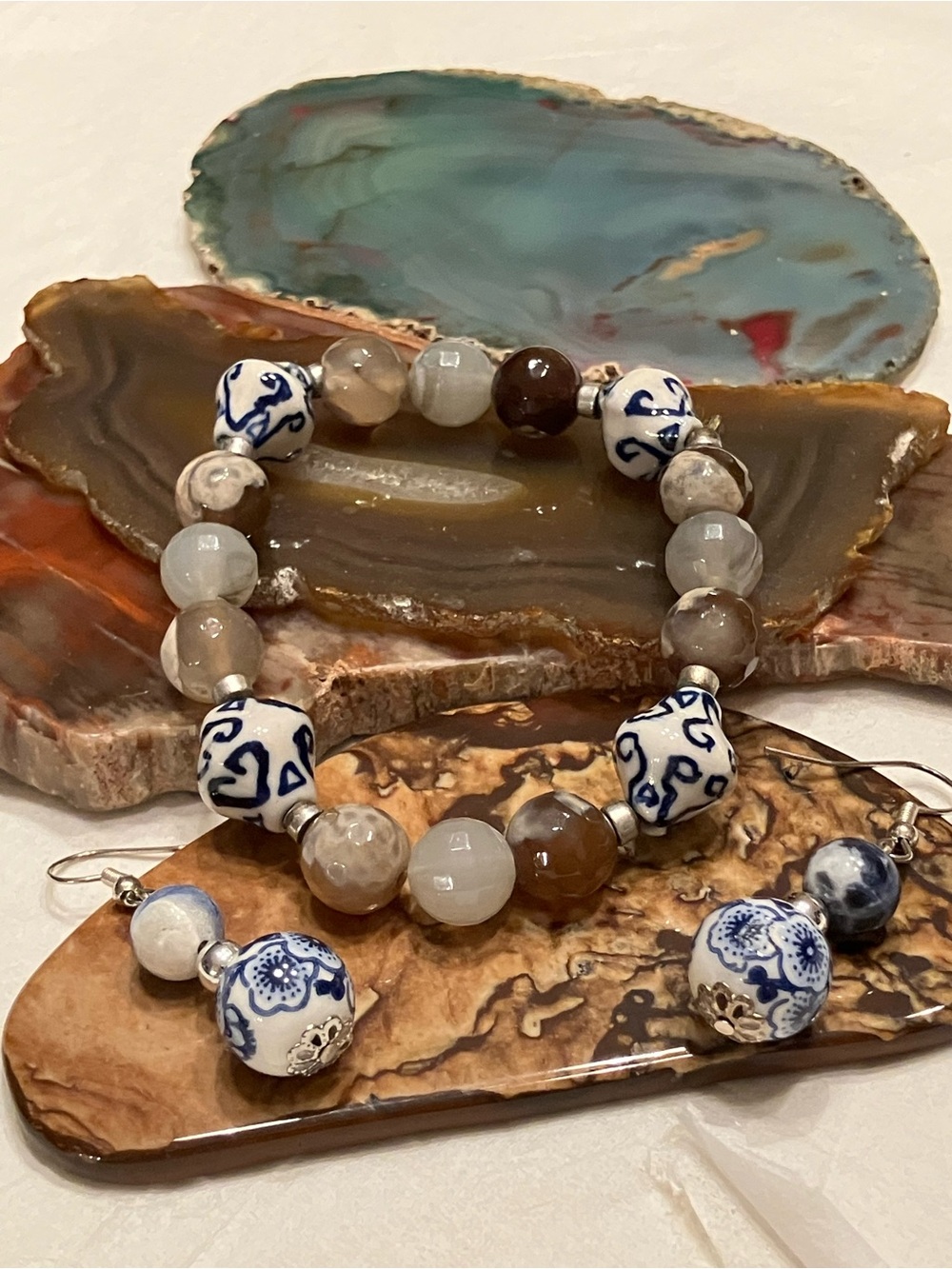 AGATE AND CERAMIC DELFT STYLED BRACELET AND EARRING  SET